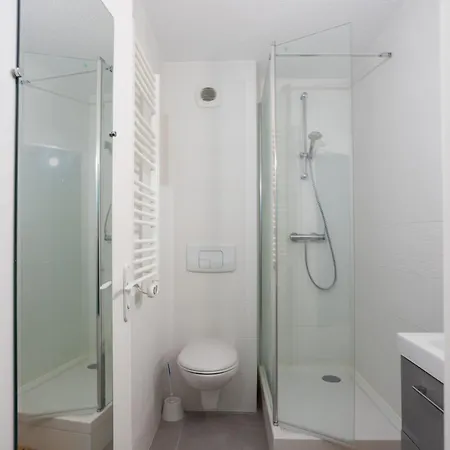 East Land-3 By Interhome Apartman *